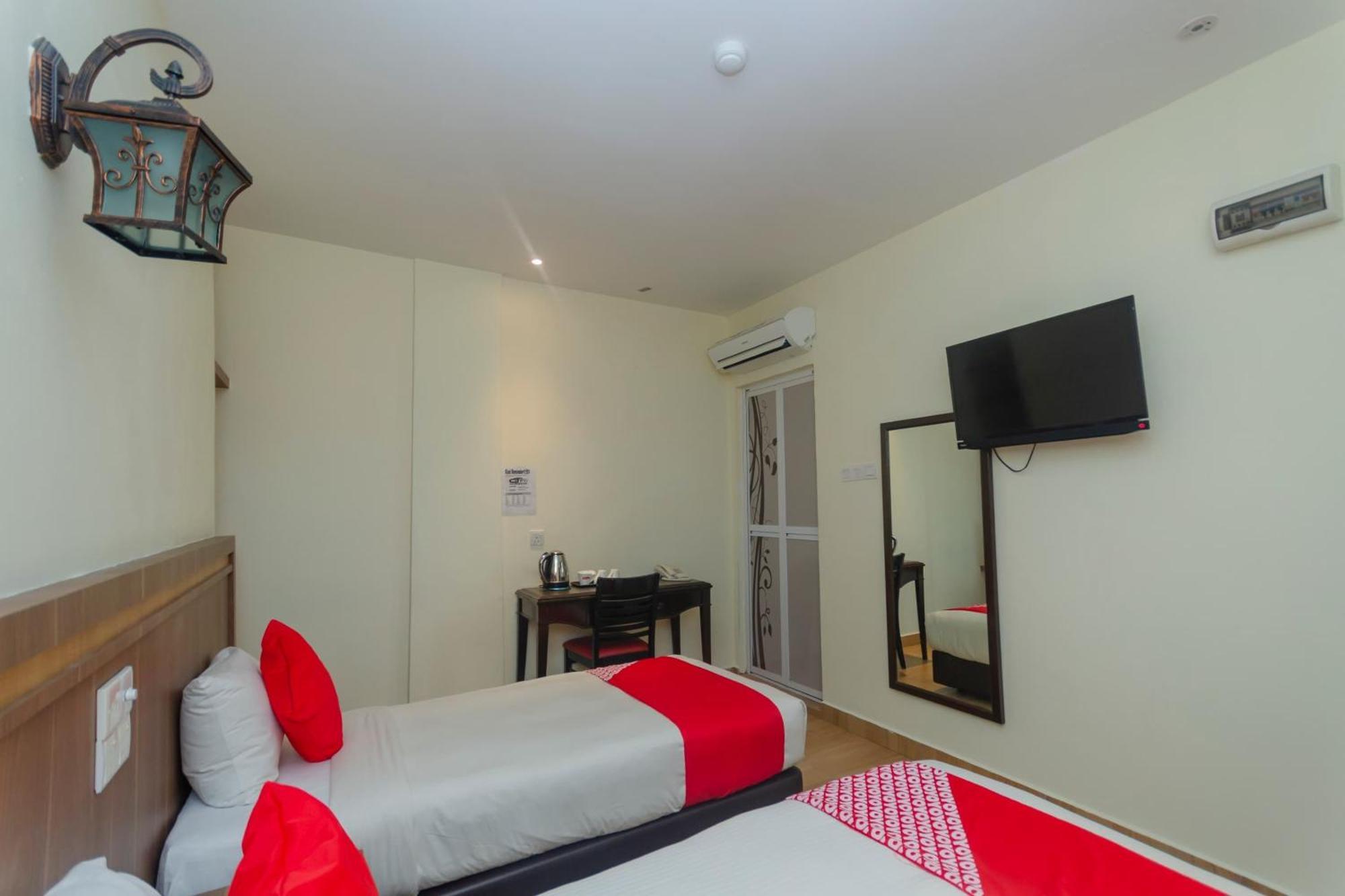 Super Oyo 596 The Vintage Hotel Johor Bahru Eksteriør billede